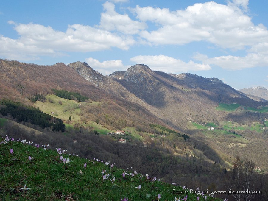 16 - Vista verso il Monte Sornadello.JPG